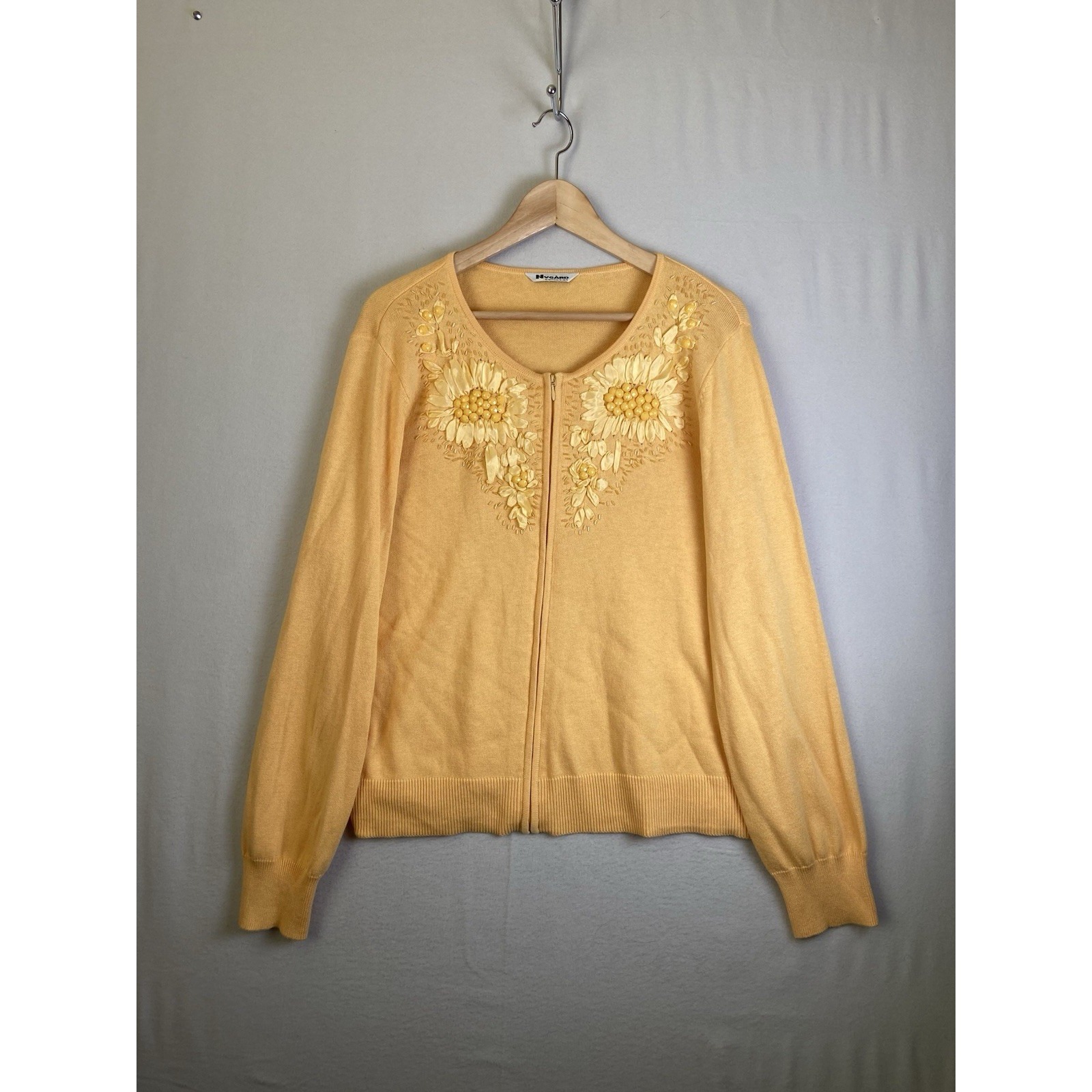 Nygard Collection Women's M /L ?Yellow Beaded Floral Zip Up Cardigan Sweater Euc